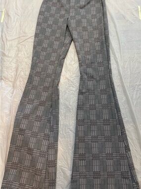 Fashion Nova Gray Black Plaid Flare Pants work outfit